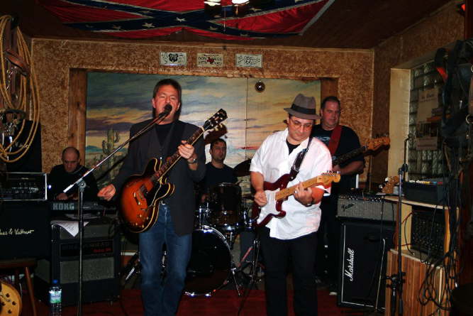 Dakotas live at Anna Country Saloon 2005